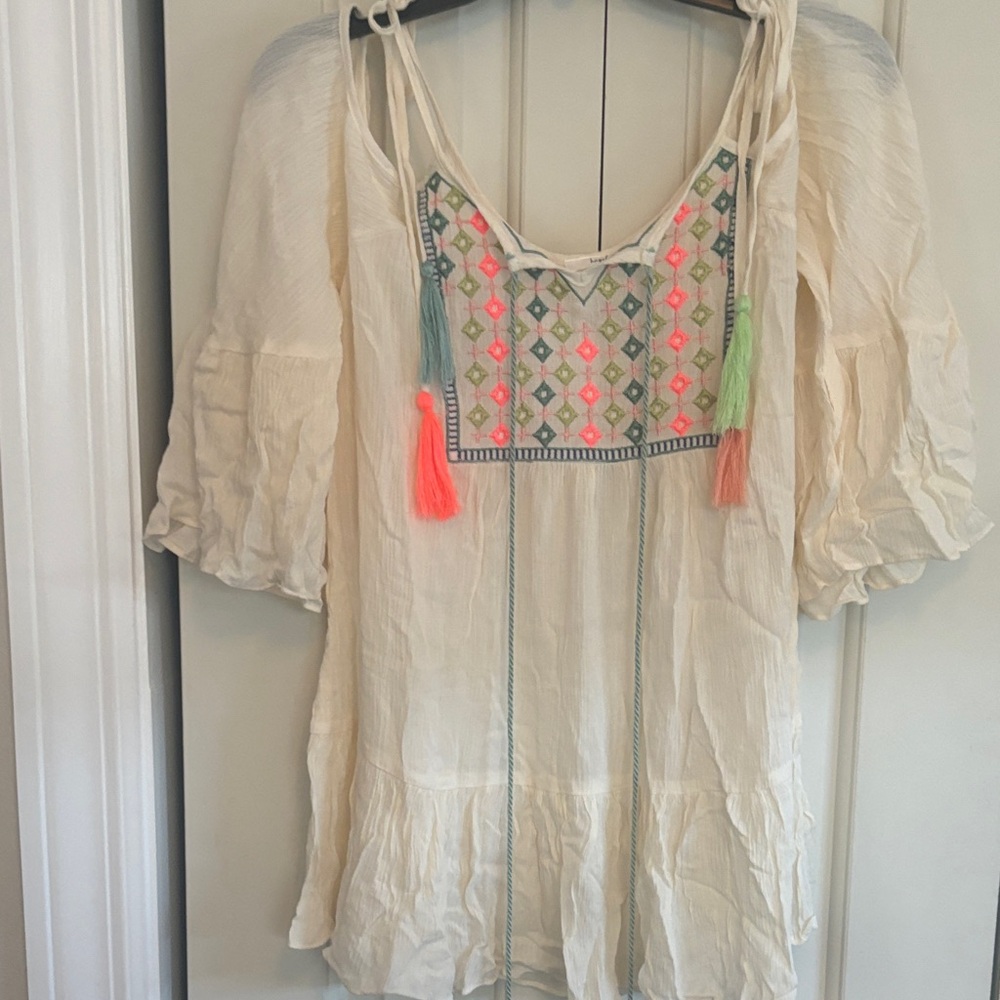 Hazel Cream Blouse with Colorful Embroidery. Size XS NWT